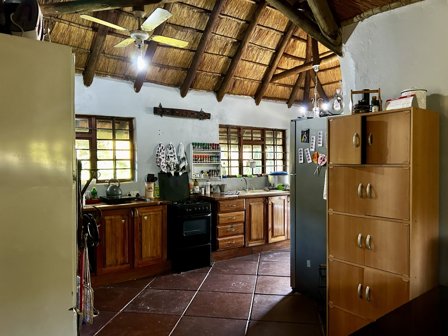 9 Bedroom Property for Sale in Mnandi Gauteng