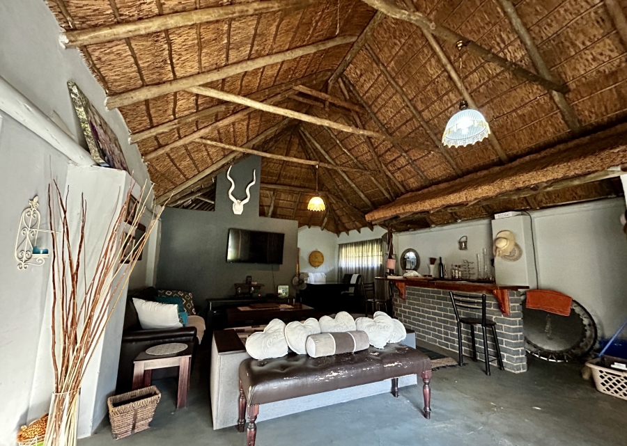9 Bedroom Property for Sale in Mnandi Gauteng