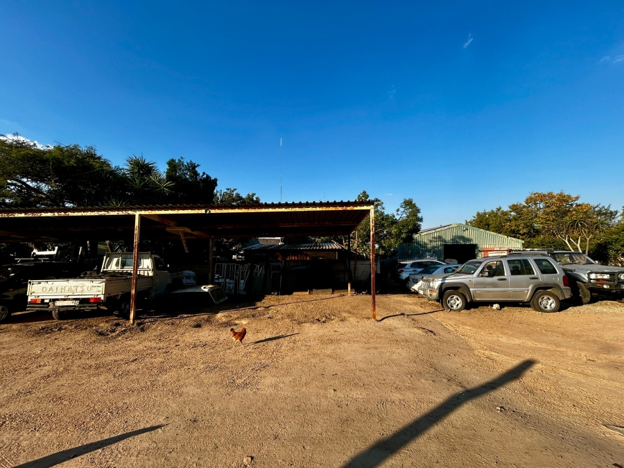 9 Bedroom Property for Sale in Mnandi Gauteng