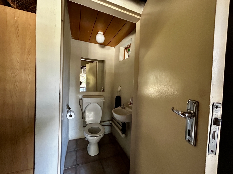 9 Bedroom Property for Sale in Mnandi Gauteng