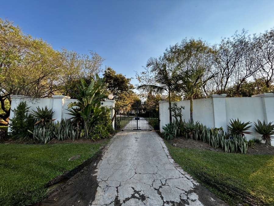 9 Bedroom Property for Sale in Mnandi Gauteng