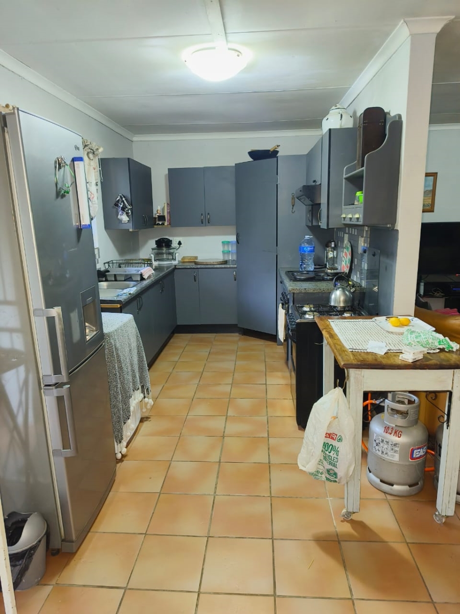 9 Bedroom Property for Sale in Mnandi Gauteng