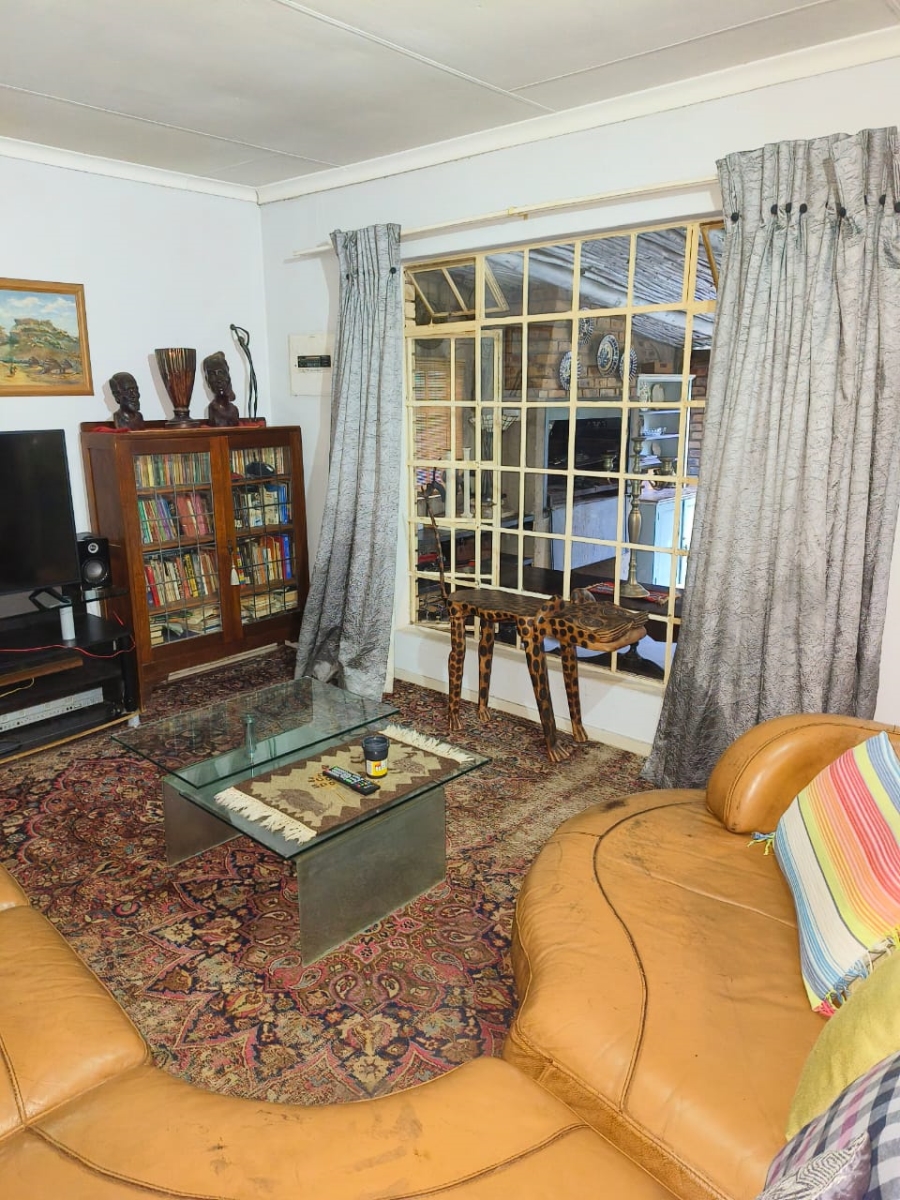 9 Bedroom Property for Sale in Mnandi Gauteng