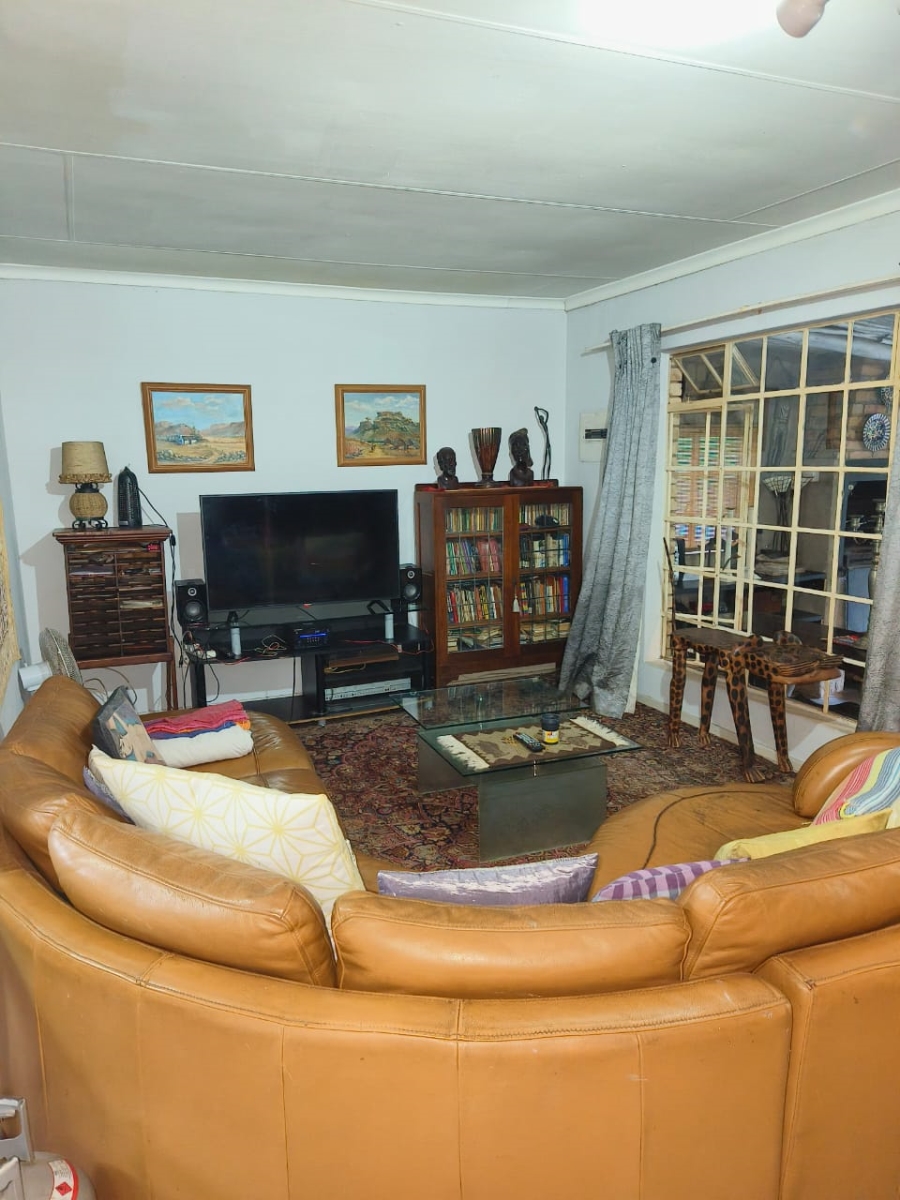 9 Bedroom Property for Sale in Mnandi Gauteng