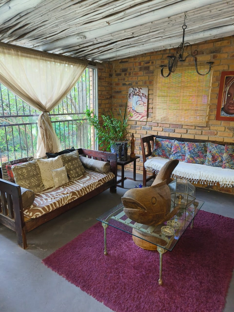 9 Bedroom Property for Sale in Mnandi Gauteng