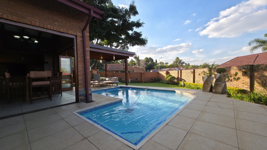 4 Bedroom Property for Sale in Moreleta Park Gauteng