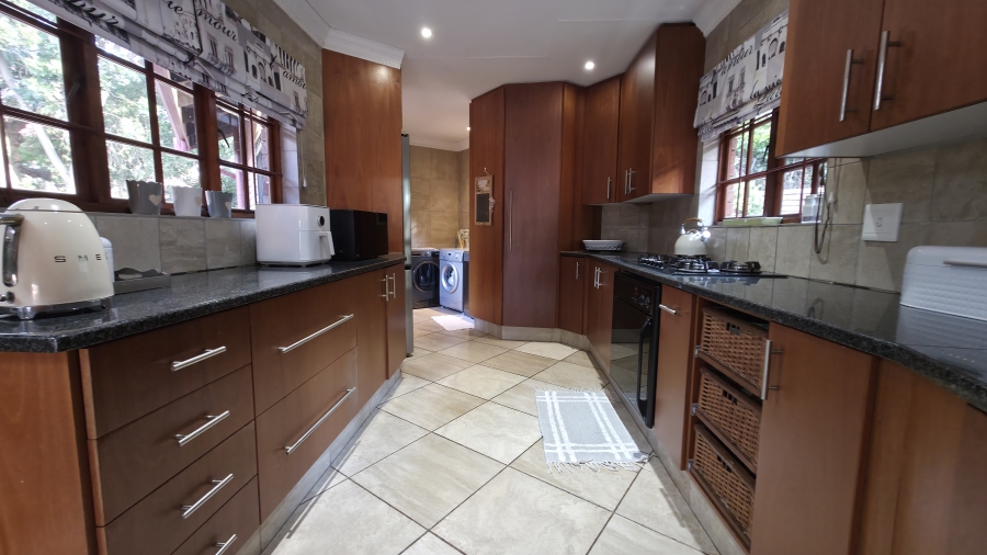 4 Bedroom Property for Sale in Moreleta Park Gauteng