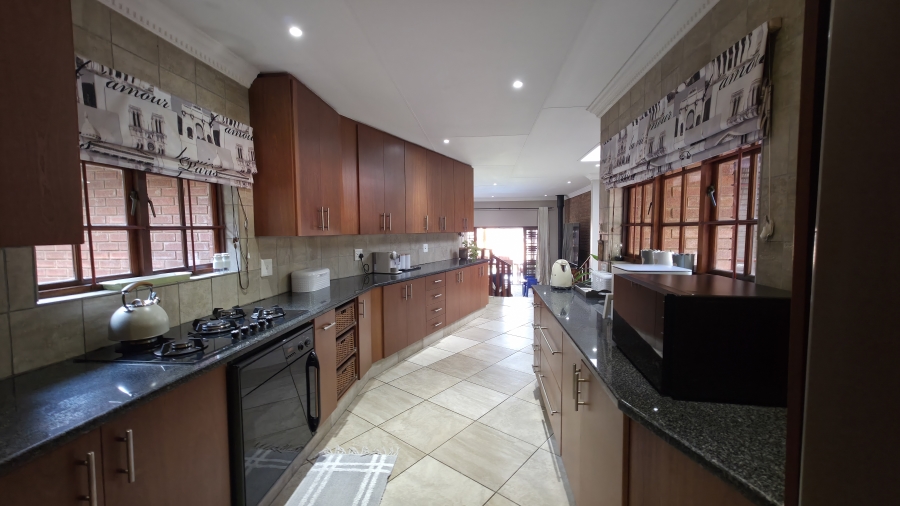 4 Bedroom Property for Sale in Moreleta Park Gauteng