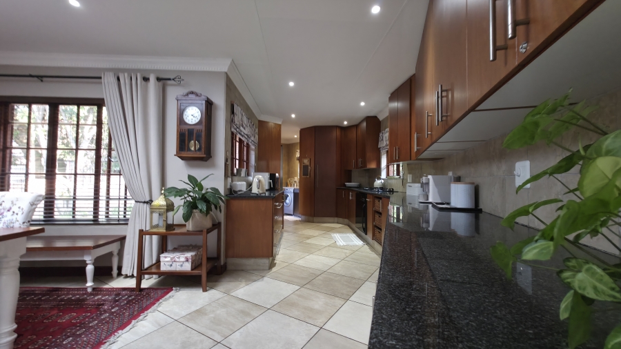 4 Bedroom Property for Sale in Moreleta Park Gauteng