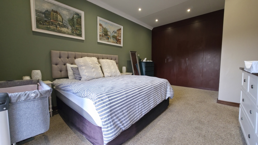 4 Bedroom Property for Sale in Moreleta Park Gauteng