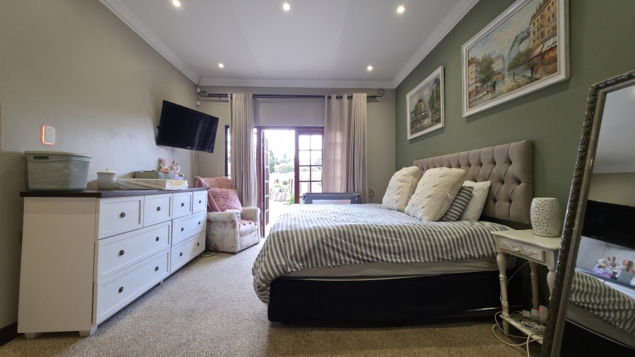 4 Bedroom Property for Sale in Moreleta Park Gauteng