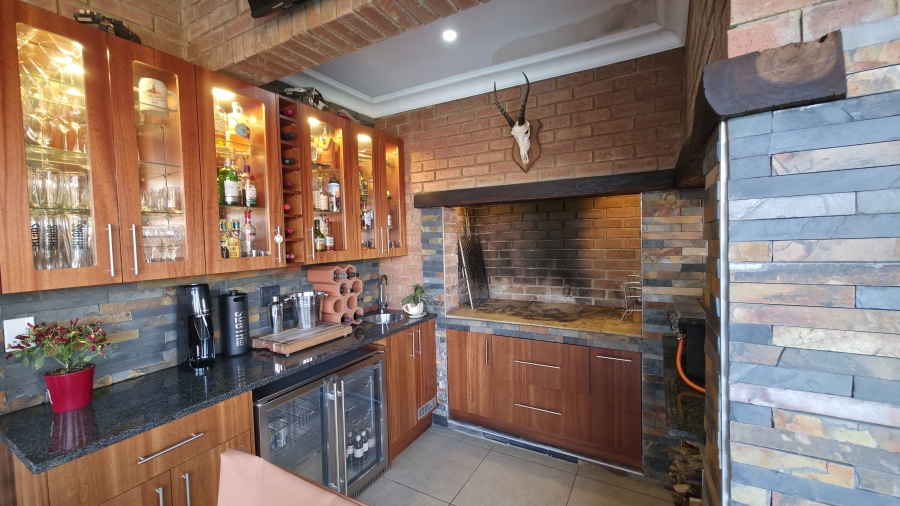 4 Bedroom Property for Sale in Moreleta Park Gauteng