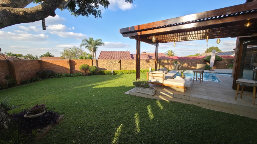 4 Bedroom Property for Sale in Moreleta Park Gauteng