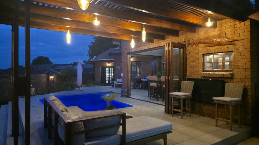 4 Bedroom Property for Sale in Moreleta Park Gauteng