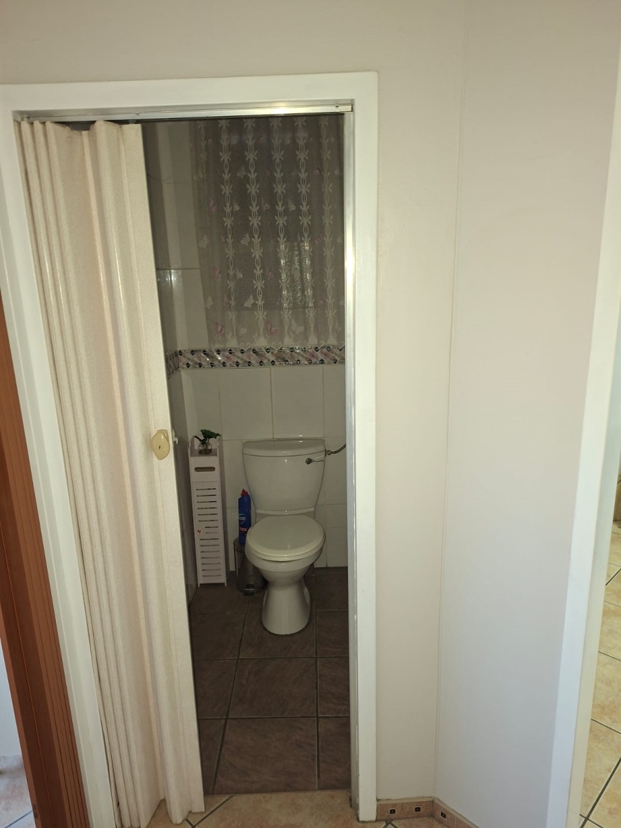 2 Bedroom Property for Sale in Vereeniging Gauteng