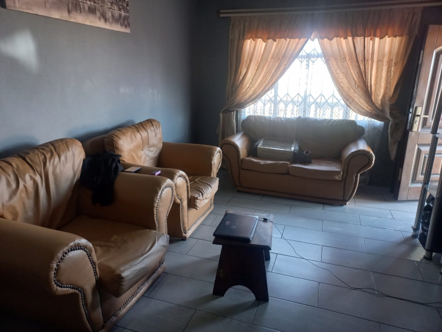 3 Bedroom Property for Sale in Zuurfontein Gauteng