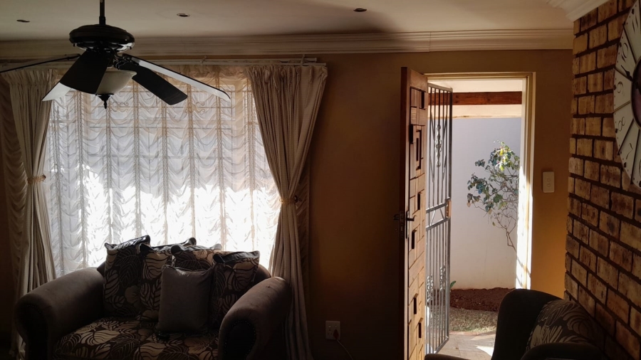 3 Bedroom Property for Sale in Sebokeng Zone 14 Gauteng