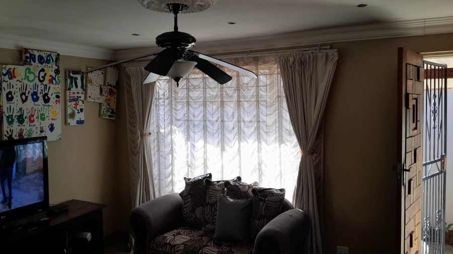 3 Bedroom Property for Sale in Sebokeng Zone 14 Gauteng