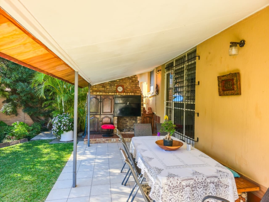 3 Bedroom Property for Sale in Florauna Gauteng