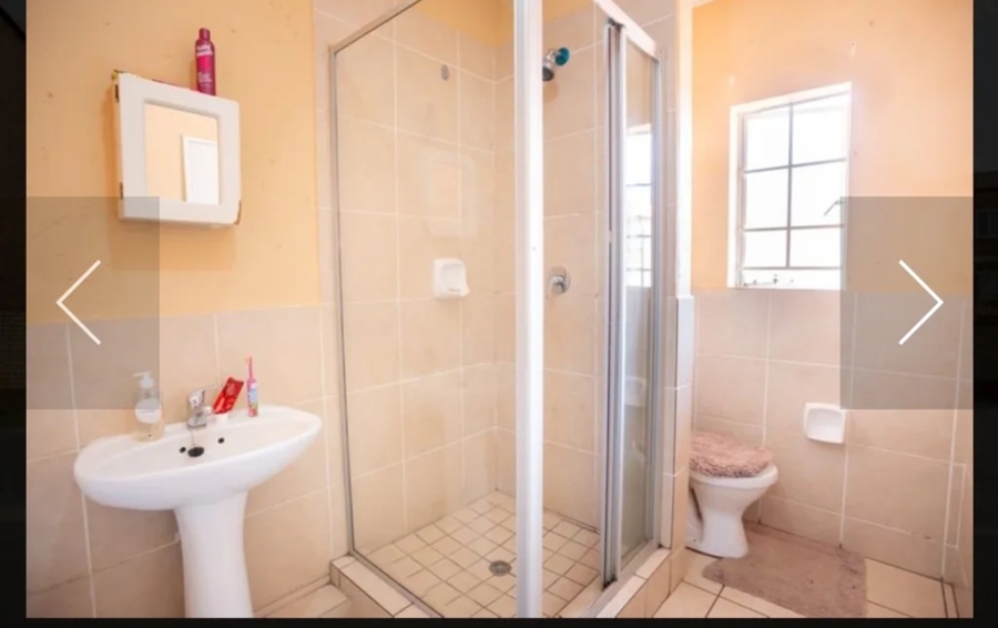 2 Bedroom Property for Sale in Comet Gauteng