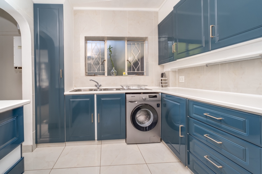 2 Bedroom Property for Sale in Sandown Gauteng