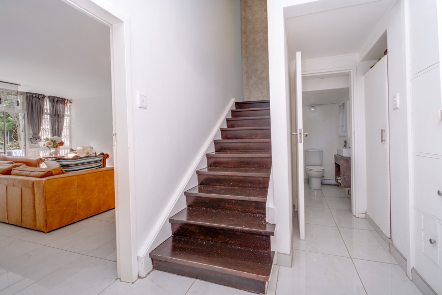2 Bedroom Property for Sale in Sandown Gauteng