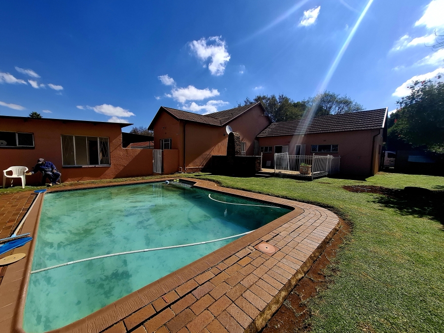 3 Bedroom Property for Sale in Brakpan Central Gauteng