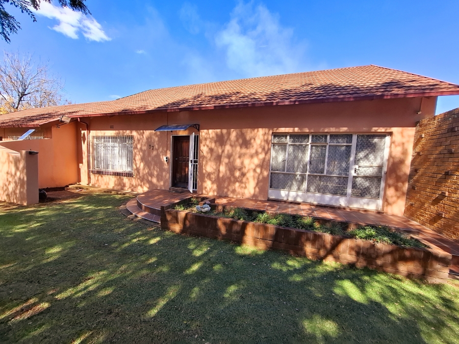 3 Bedroom Property for Sale in Brakpan Central Gauteng