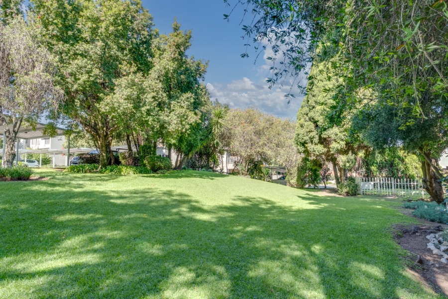 1 Bedroom Property for Sale in Morningside Hills Gauteng
