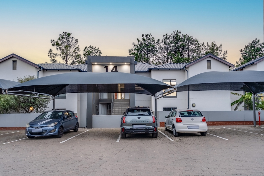 3 Bedroom Property for Sale in Broadacres Gauteng