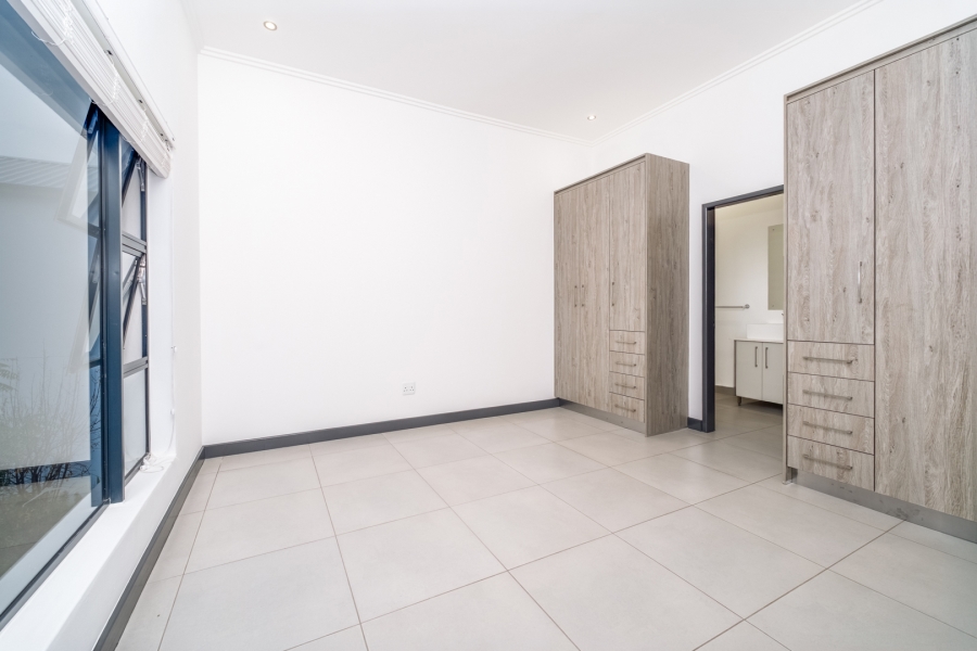 3 Bedroom Property for Sale in Broadacres Gauteng