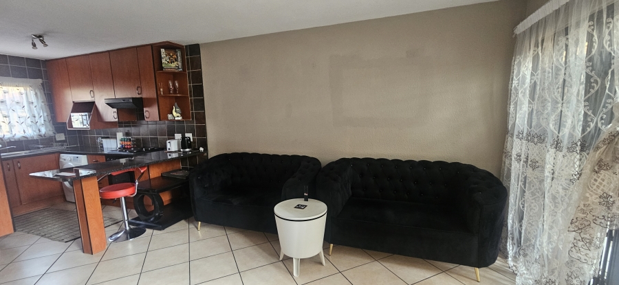 2 Bedroom Property for Sale in General Albertspark Gauteng