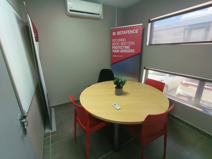 To Let Commercial Property for Rent in Knoppieslaagte Gauteng