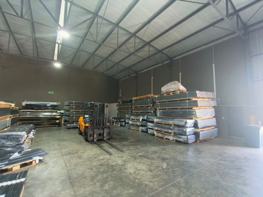 To Let Commercial Property for Rent in Knoppieslaagte Gauteng