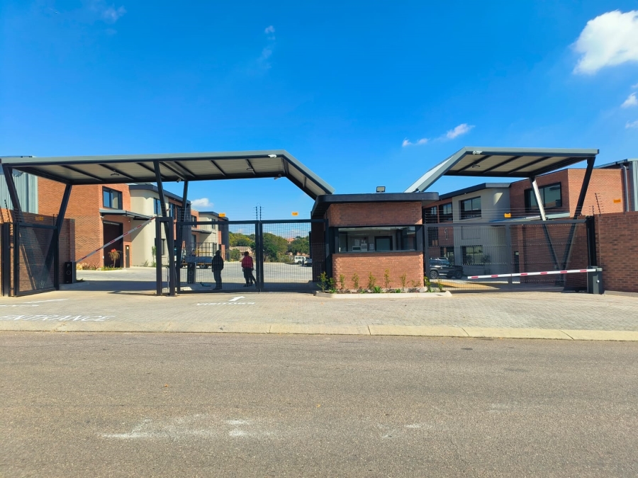 To Let Commercial Property for Rent in Samrand Business Park Gauteng