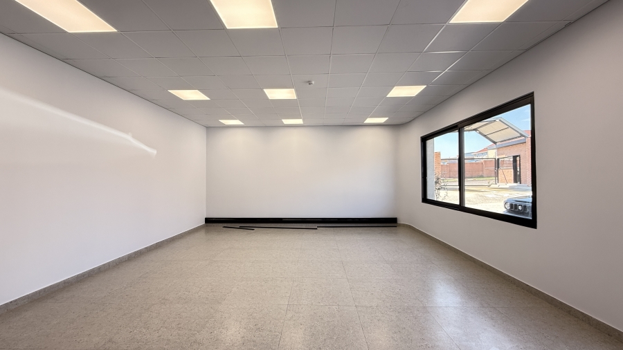 To Let Commercial Property for Rent in Samrand Business Park Gauteng