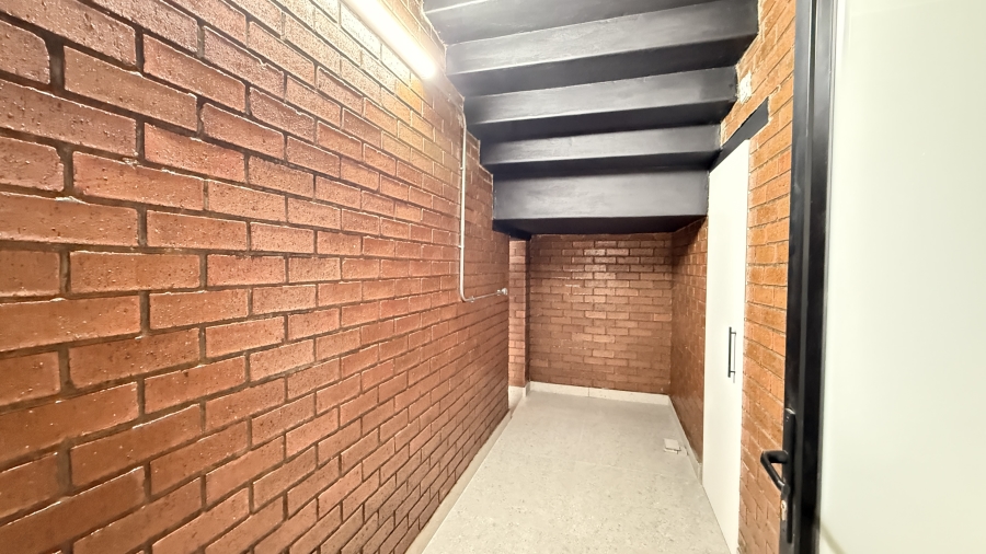 To Let Commercial Property for Rent in Samrand Business Park Gauteng