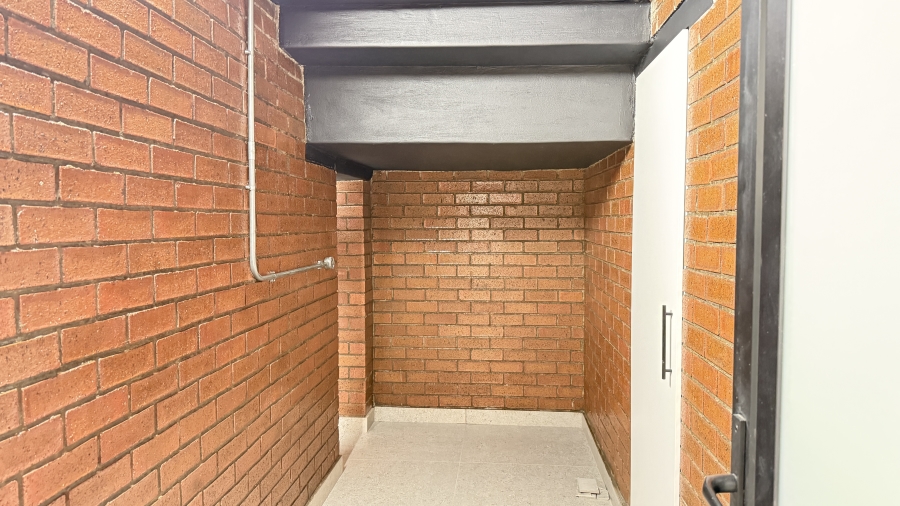 To Let Commercial Property for Rent in Samrand Business Park Gauteng