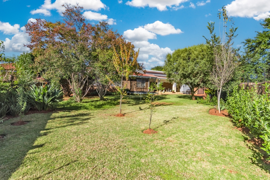 3 Bedroom Property for Sale in Eldoraigne Gauteng