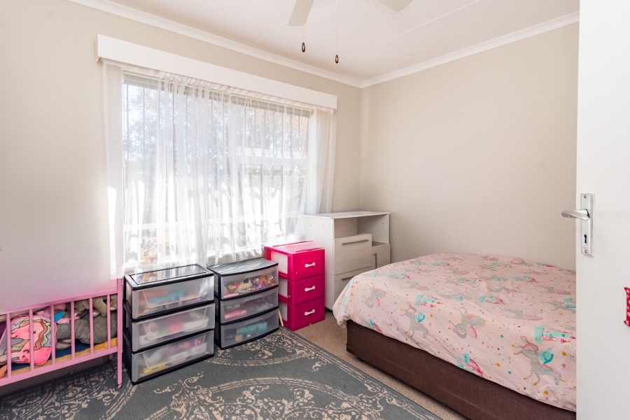 3 Bedroom Property for Sale in Eldoraigne Gauteng