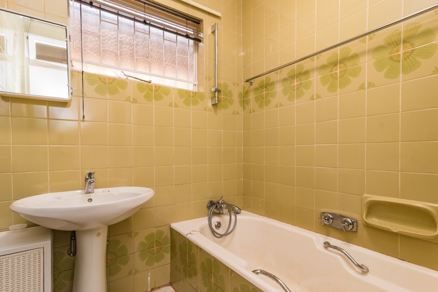 3 Bedroom Property for Sale in Eldoraigne Gauteng