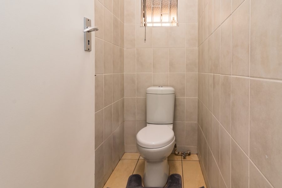 3 Bedroom Property for Sale in Eldoraigne Gauteng