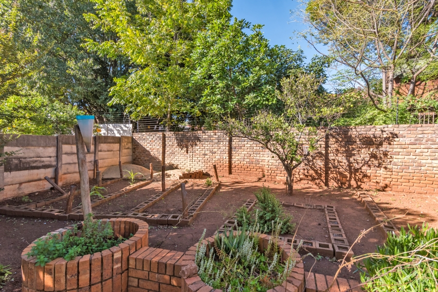 3 Bedroom Property for Sale in Eldoraigne Gauteng
