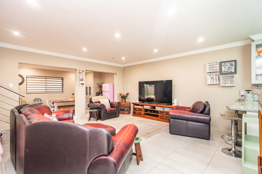 3 Bedroom Property for Sale in Monument Gauteng