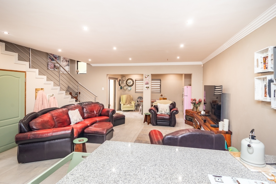 3 Bedroom Property for Sale in Monument Gauteng