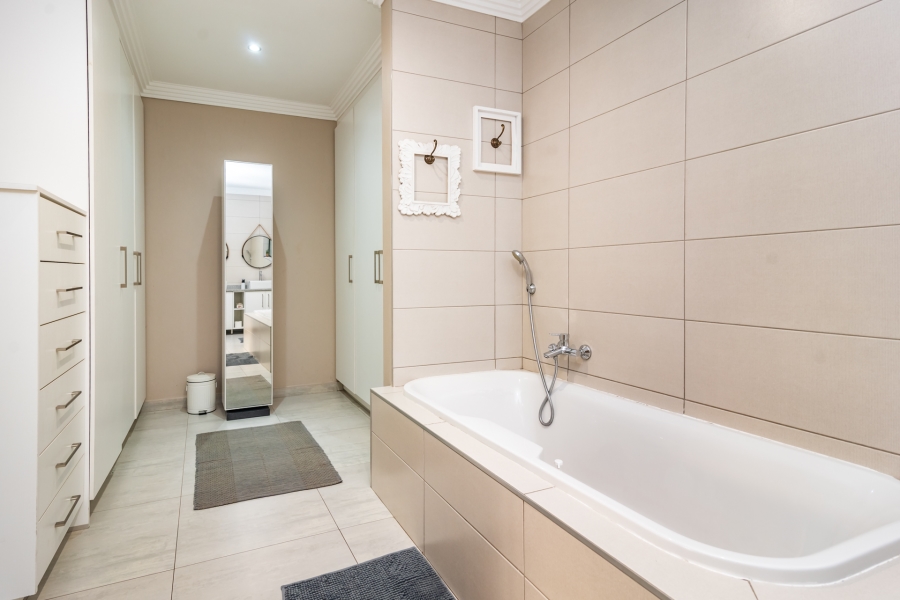 3 Bedroom Property for Sale in Monument Gauteng