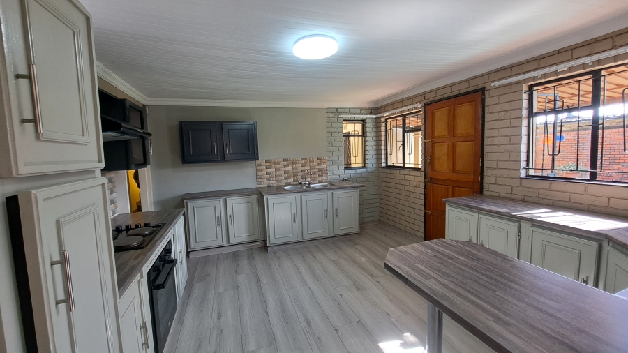 4 Bedroom Property for Sale in Eldorado Park Gauteng