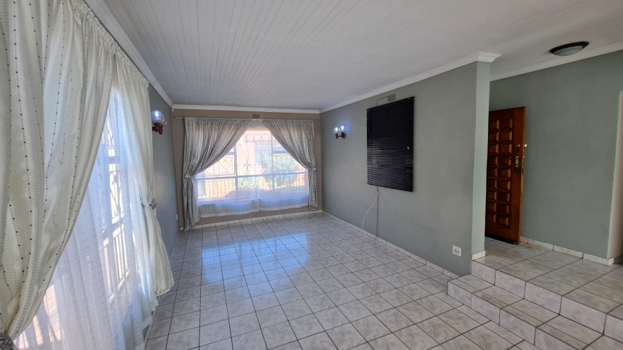 4 Bedroom Property for Sale in Eldorado Park Gauteng