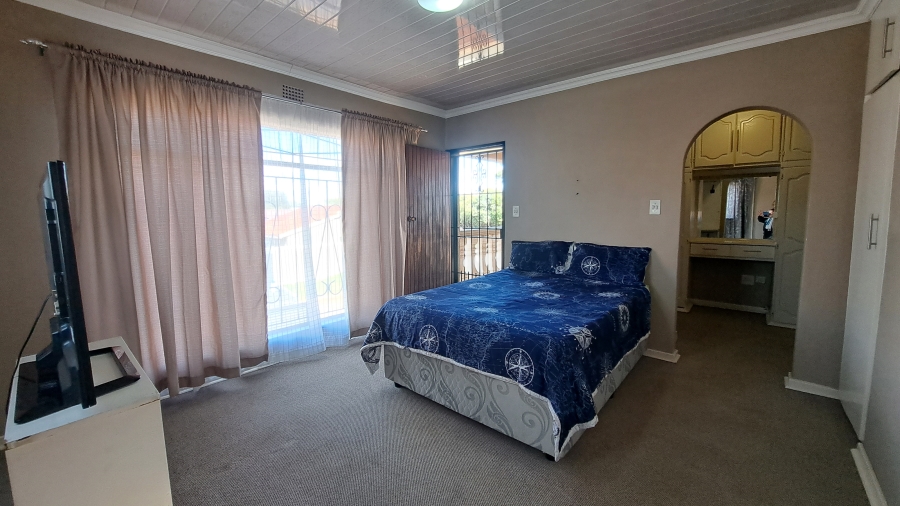 4 Bedroom Property for Sale in Eldorado Park Gauteng