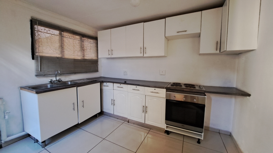 4 Bedroom Property for Sale in Eldorado Park Gauteng